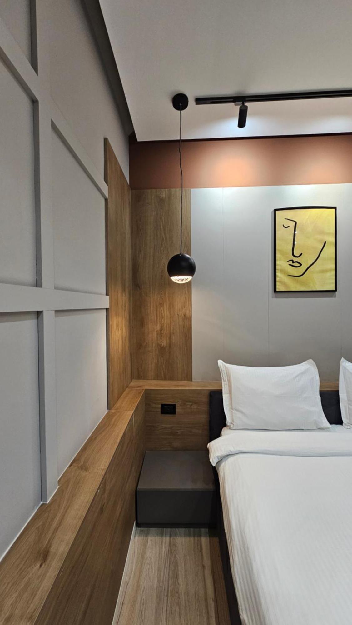 Tam Serviced Studio Apartments Next To Blloku Tirana Exterior foto
