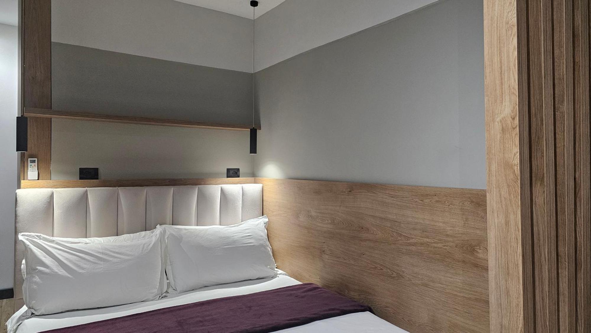 Tam Serviced Studio Apartments Next To Blloku Tirana Exterior foto